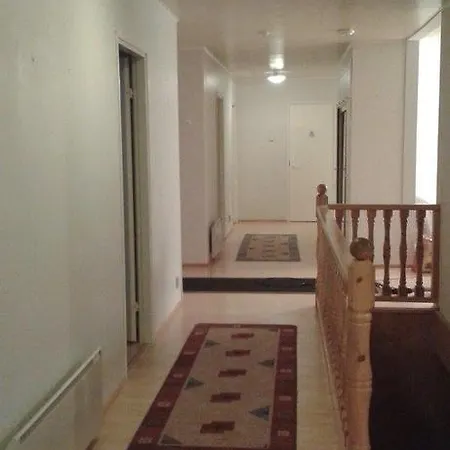 Huhuksen Vaarala Vakantiehuis *